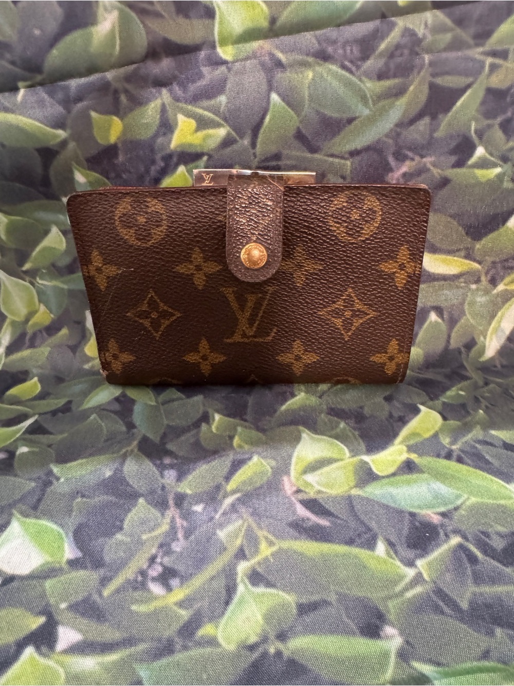 Louis VuittonMonogram Kisslock Wallet